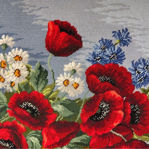 Vintage Large Needlepoint, Gobelin by Wiehler Poppies and Wild Flowers Unframed - Picture 7 of 10